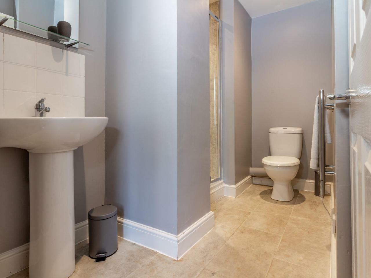 Northfield Street, Worcester City Centre - Guest Homes Екстер'єр фото